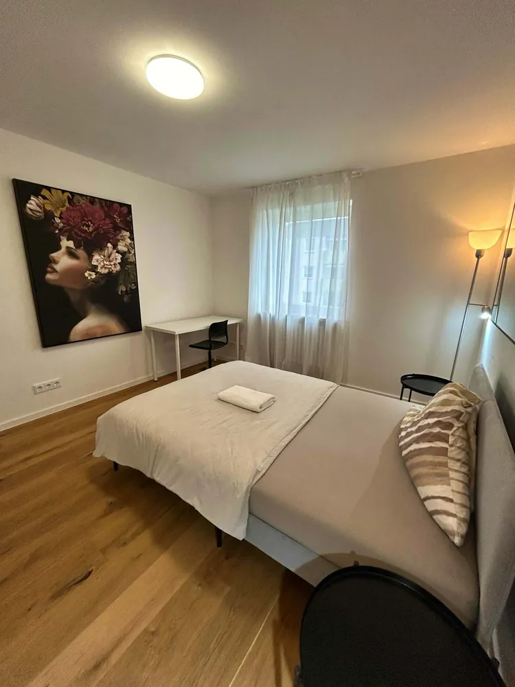 Shared room with 15 m² in Munich – Photo 2