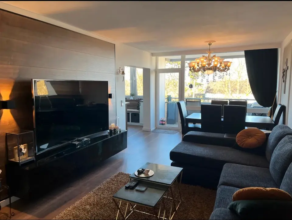 4 Zimmer Wohnung mit 107 m² in Grevenbroich – Bild 1