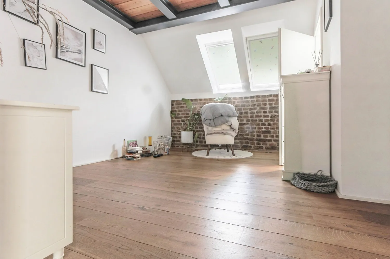 4 Zimmer Haus mit 220 m² in Pulheim – Bild 3