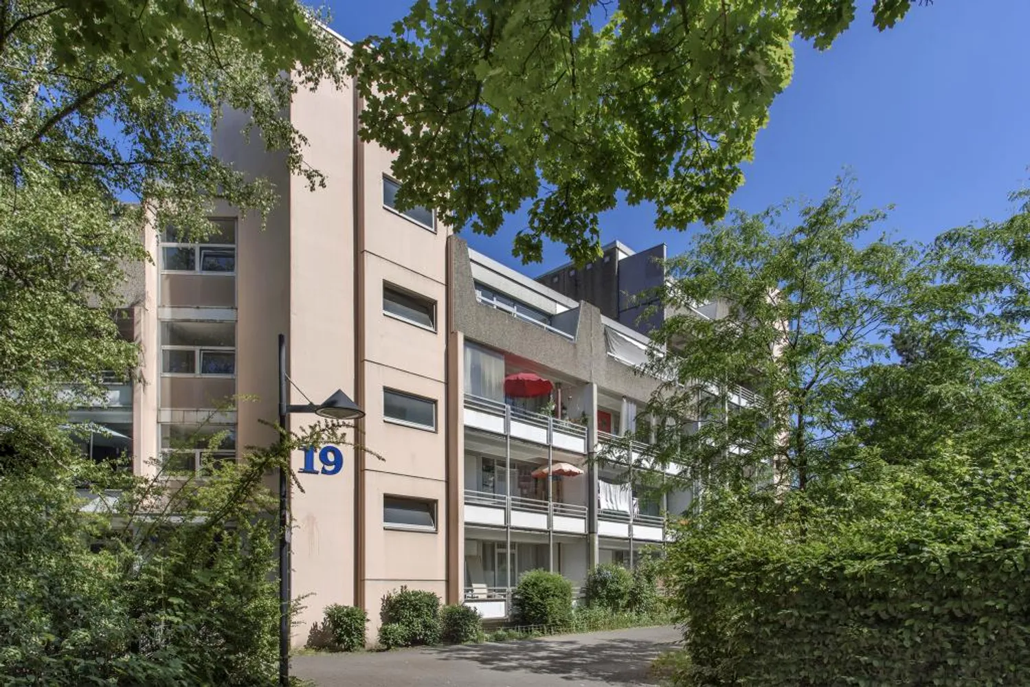 4 Zimmer Wohnung mit 105 m² in Oberhausen – Bild 1