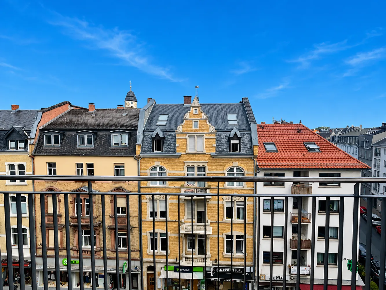 5 room apartment with 149 m² in Frankfurt am Main – Photo 1