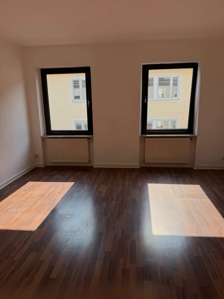 4 Zimmer Wohnung mit 100 m² in Koblenz – Bild 1