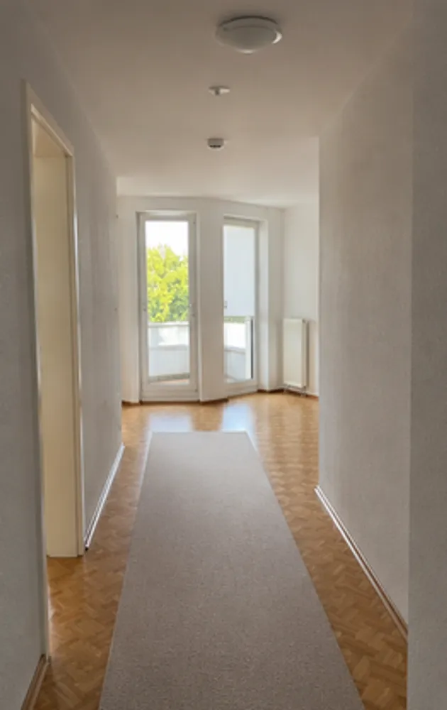 2 room apartment with 75 m² in Berlin – Photo 4