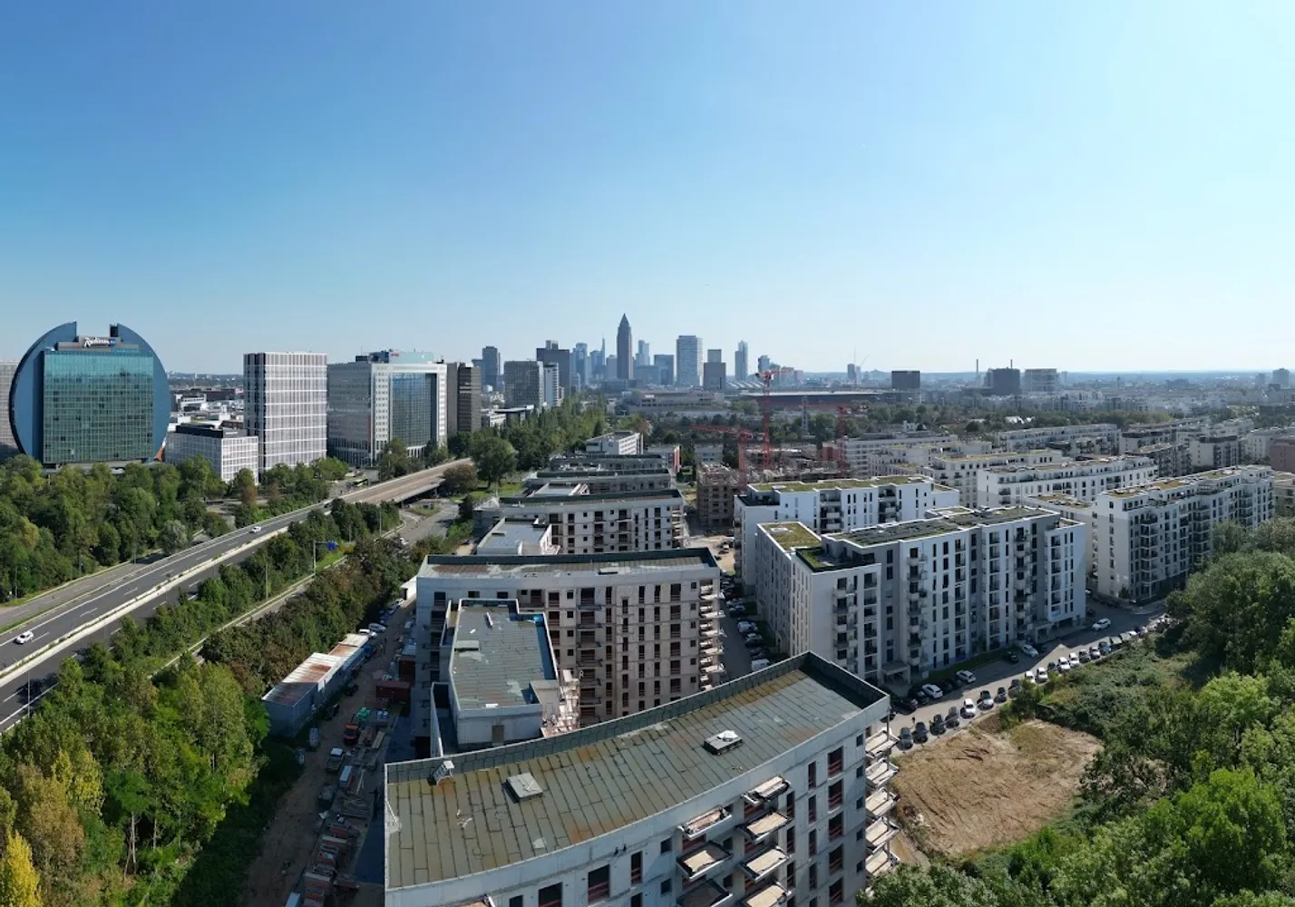 3 Zimmer Wohnung mit 76 m² in Frankfurt am Main – Bild 2