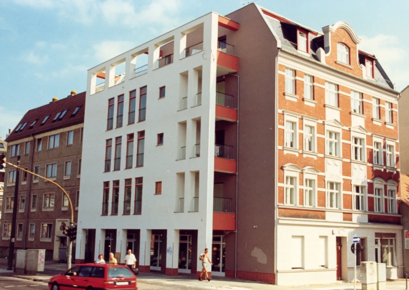 2 Zimmer Wohnung mit 77 m² in Berlin – Bild 1