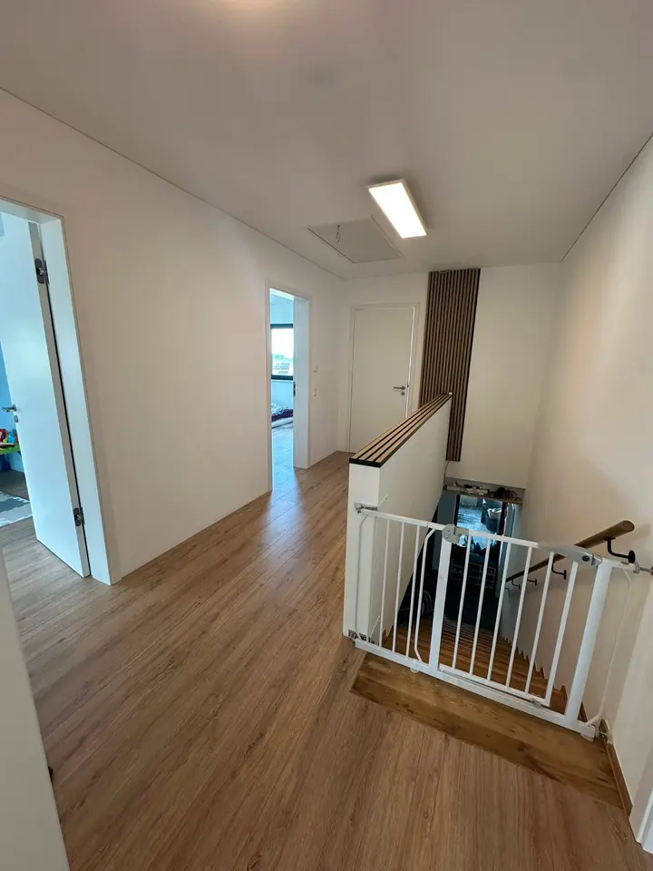 7 room house with 200 m² in Königswinter – Photo 4