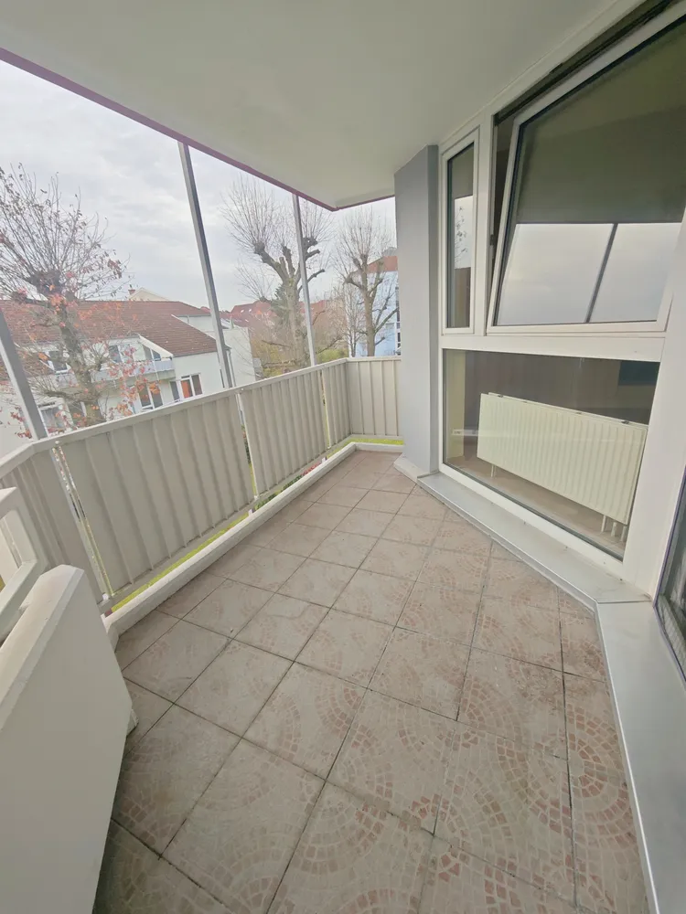 2 Zimmer Wohnung mit 63 m² in Homburg – Bild 4