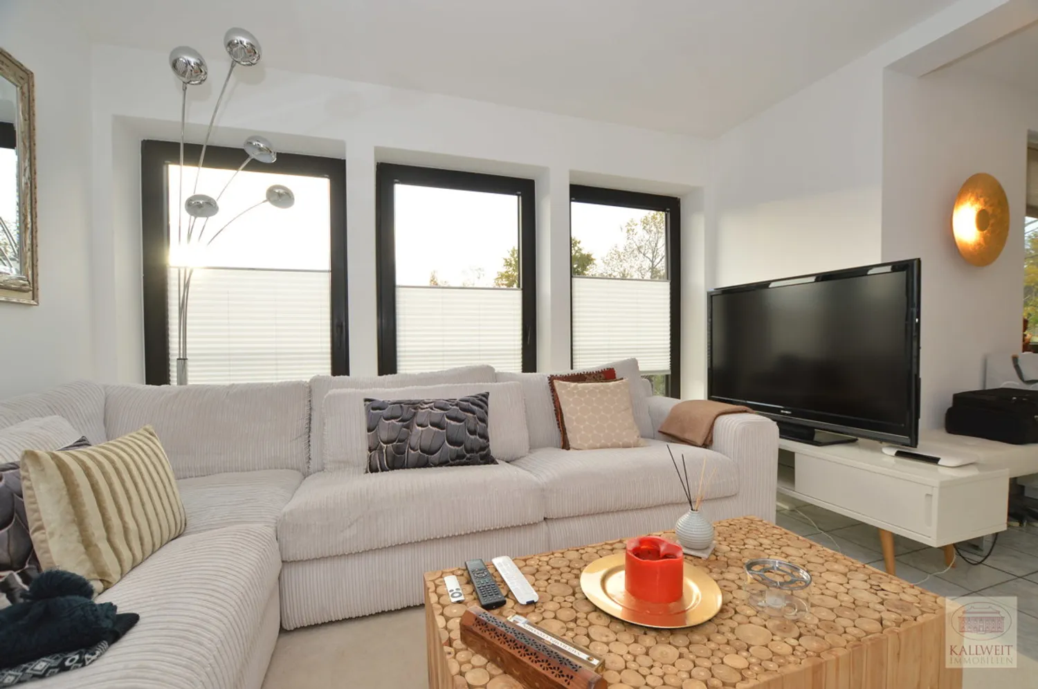 2 room apartment with 64 m² in Düsseldorf – Photo 1
