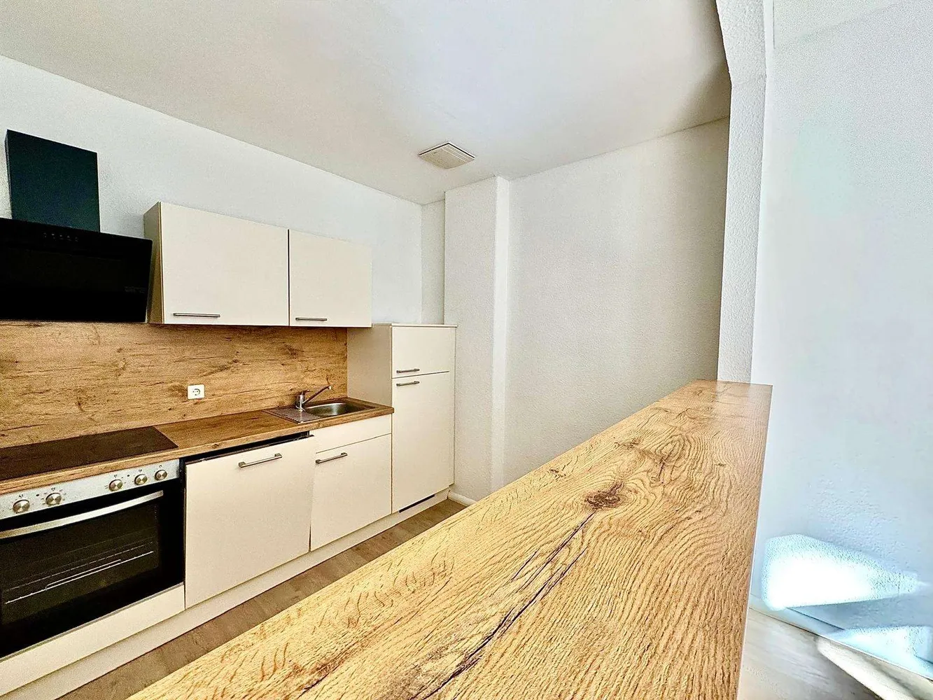 2 Zimmer Wohnung mit 63 m² in Dresden – Bild 1