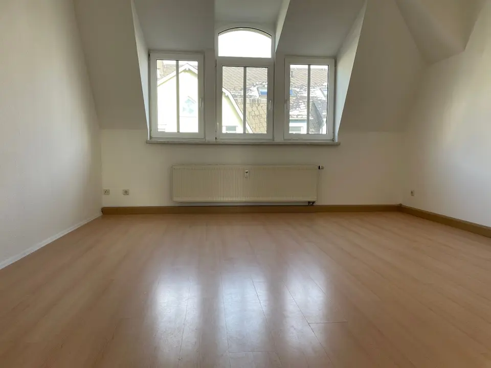 3 Zimmer Wohnung mit 75 m² in Plauen – Bild 1
