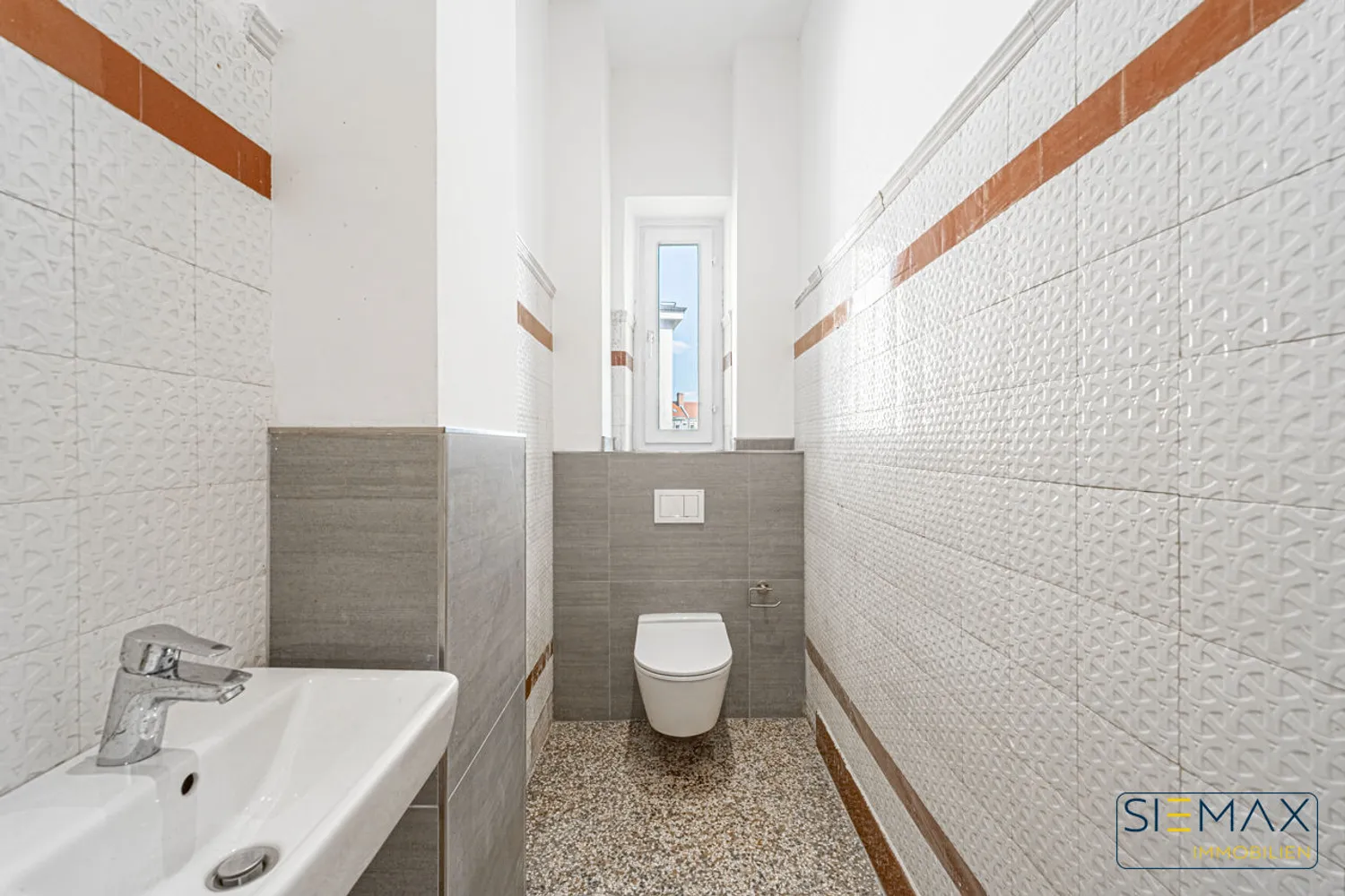 8 Zimmer Wohnung mit 240 m² in Augsburg – Bild 7