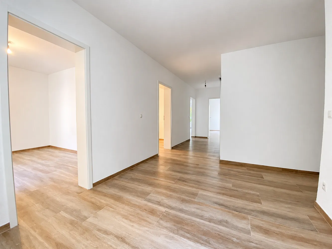 4 Zimmer Wohnung mit 114 m² in Kaiserslautern – Bild 1