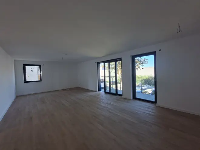 3 Zimmer Wohnung mit 106 m² in Dresden – Bild 2