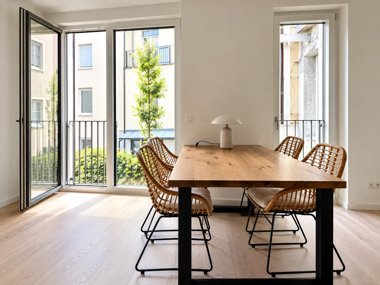 1 room apartment with 35 m² in Munich – Photo 2