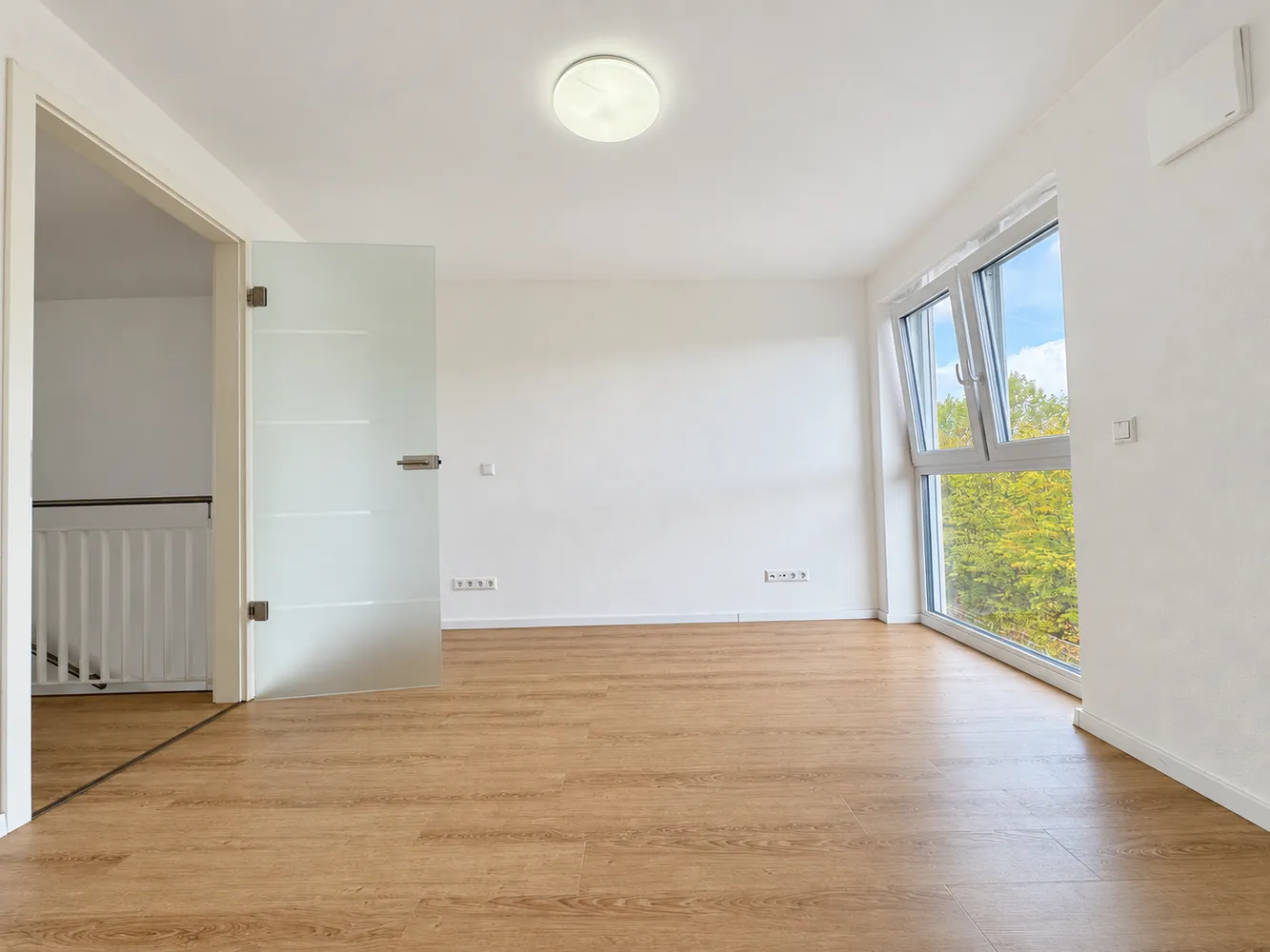 9 Zimmer Haus mit 186 m² in Leonberg – Bild 4