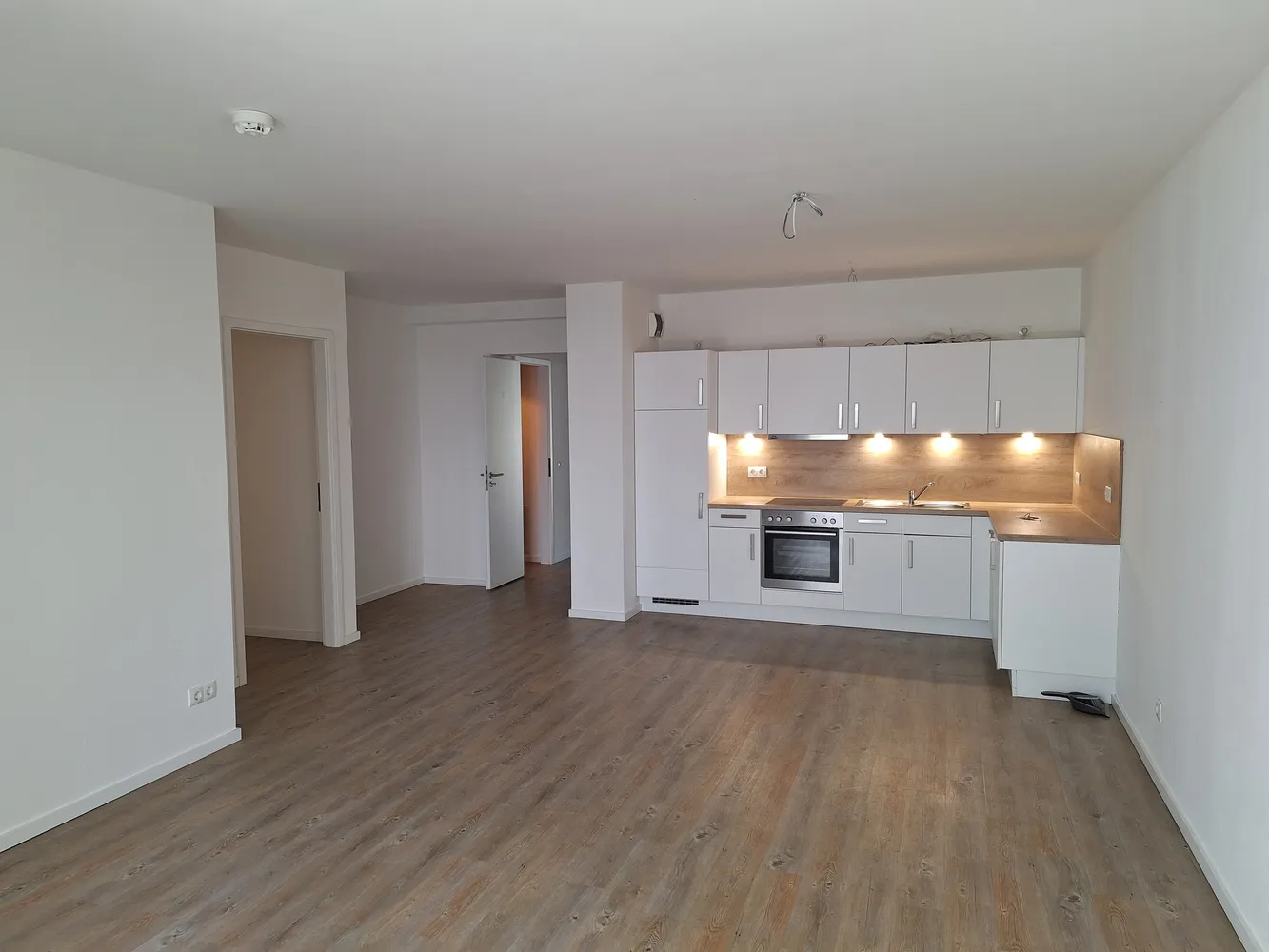 4 Zimmer Wohnung mit 123 m² in Berlin – Bild 2