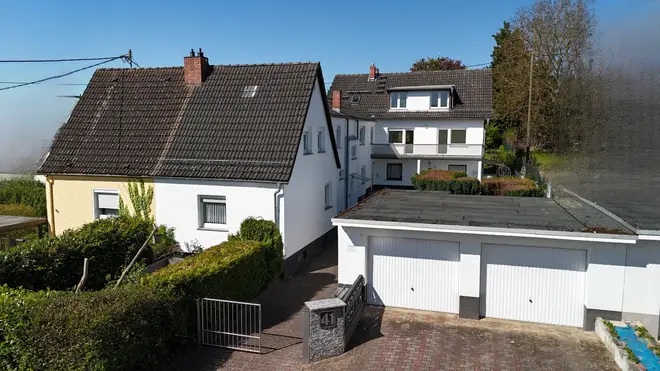 5 Zimmer Wohnung mit 144 m² in Wiesbaden – Bild 1