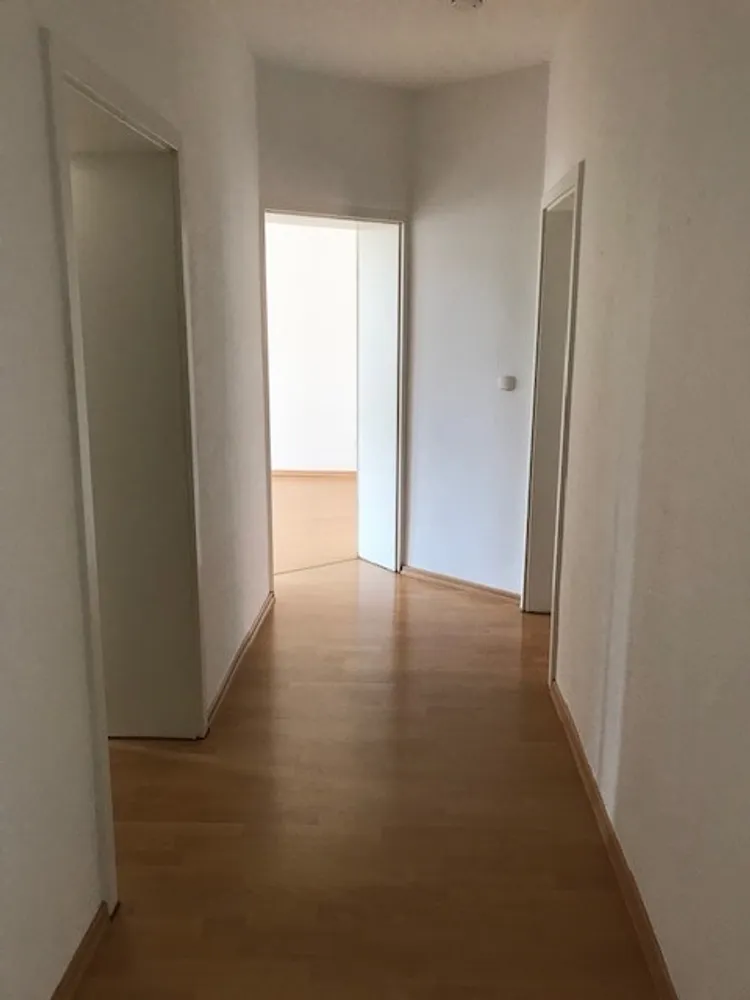 3 Zimmer Wohnung mit 63 m² in Halle (Saale) – Bild 4