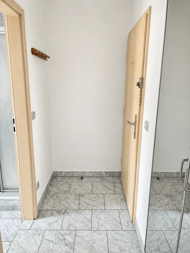 1 Zimmer Wohnung mit 23 m² in Saarbrücken – Bild 4
