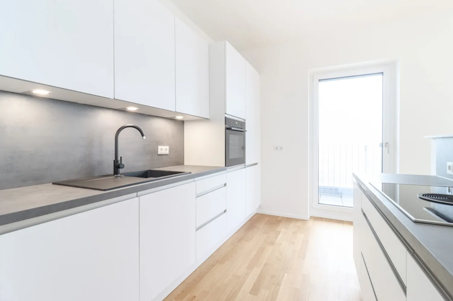 4 Zimmer Wohnung mit 131 m² in Frankfurt am Main – Bild 2