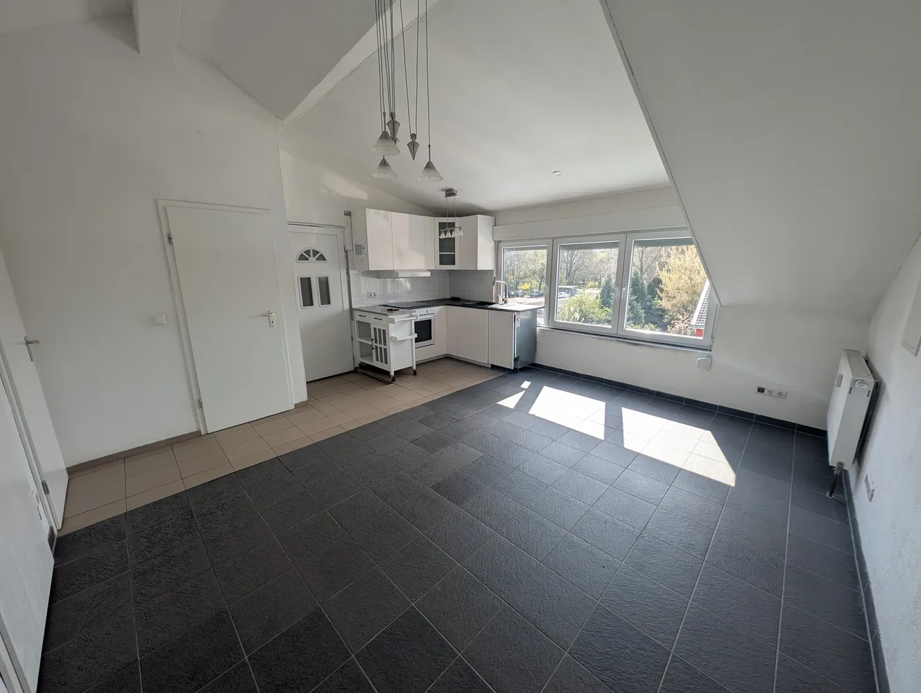 3 Zimmer Wohnung mit 40 m² in Karlsruhe – Bild 1