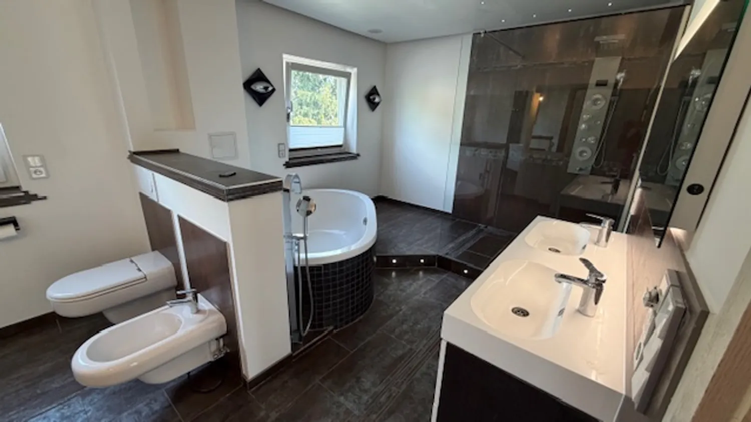 4 Zimmer Wohnung mit 135 m² in Berlin – Bild 4