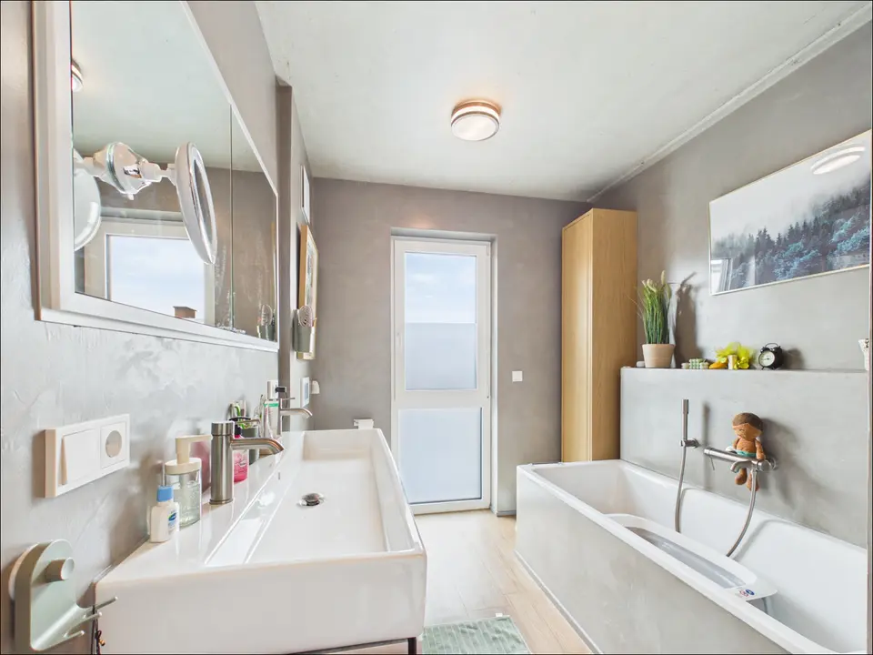 4 Zimmer Wohnung mit 115 m² in Aschaffenburg – Bild 4