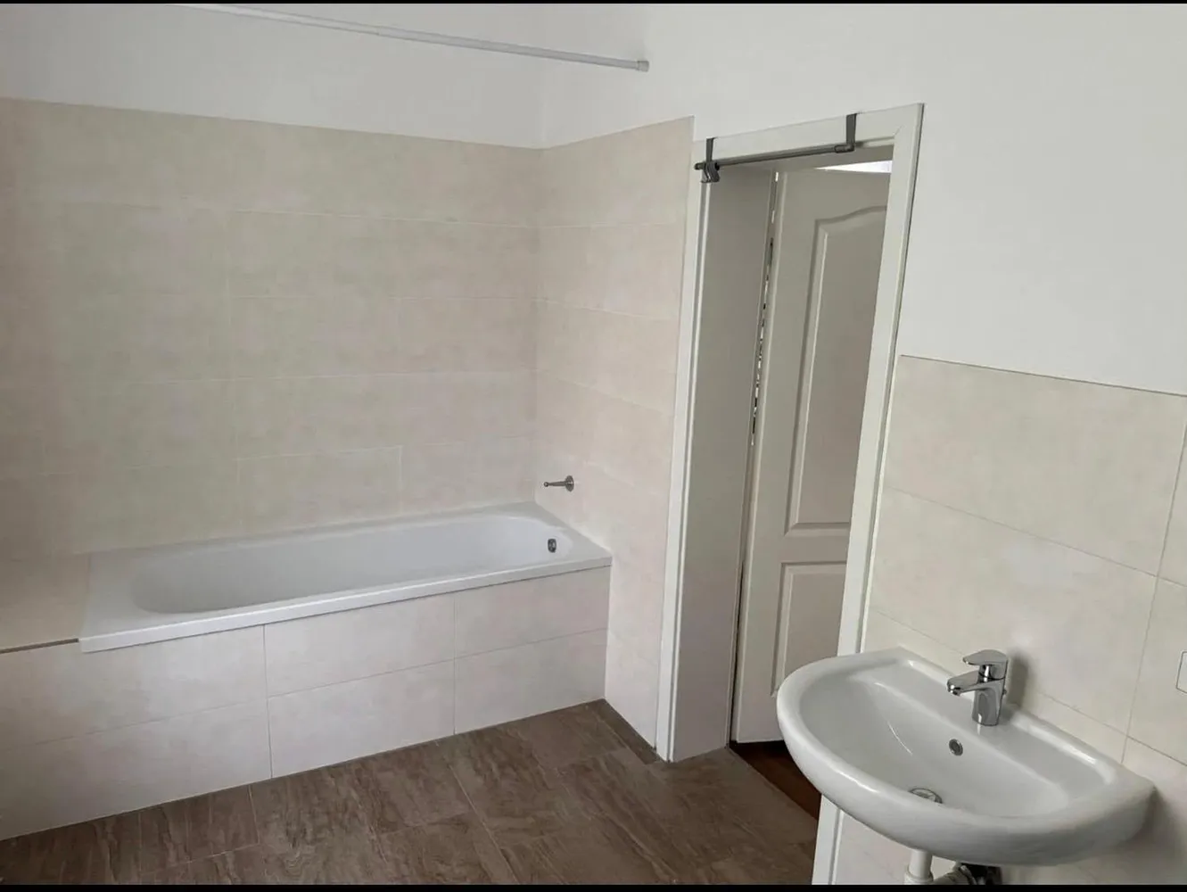 4 room apartment with 112 m² in Limbach-Oberfrohna – Photo 8