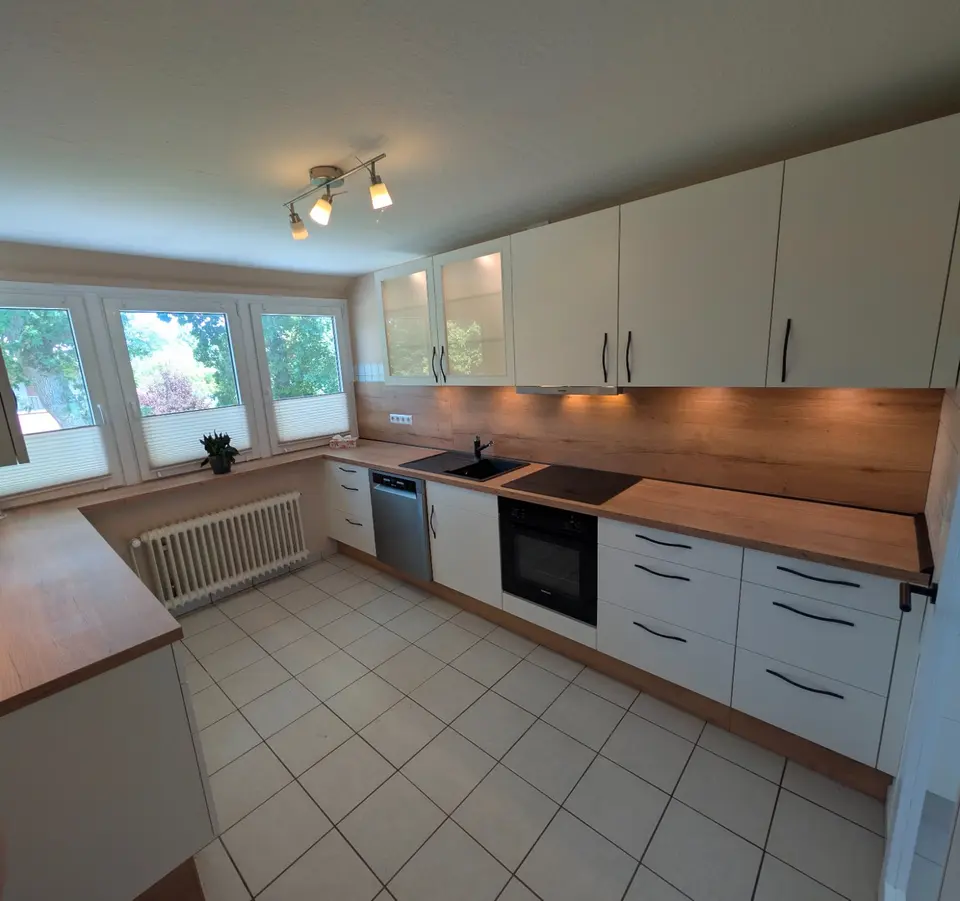 5 Zimmer Wohnung mit 96 m² in Aurich – Bild 1