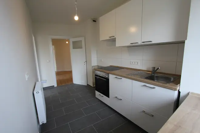 3 Zimmer Wohnung mit 85 m² in Hamburg – Bild 2