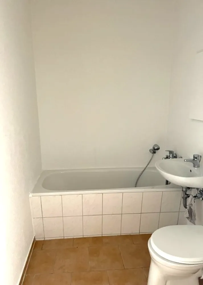 1 Zimmer Wohnung mit 35 m² in Halle (Saale) – Bild 7