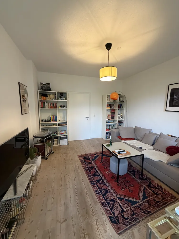 2 room apartment with 60 m² in Cologne – Photo 2