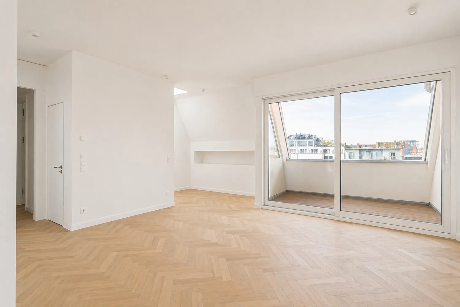 8 Zimmer Wohnung mit 330 m² in Berlin – Bild 9