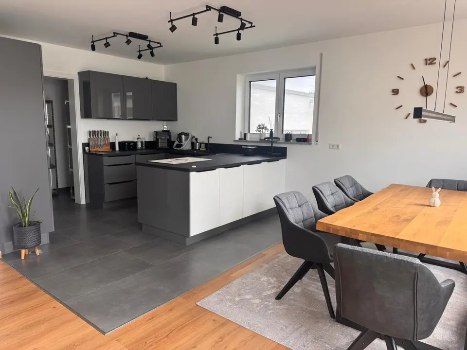 4 Zimmer Haus mit 143 m² in Augsburg – Bild 2