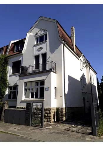 3 Zimmer Wohnung mit 105 m² in Karlsruhe – Bild 1