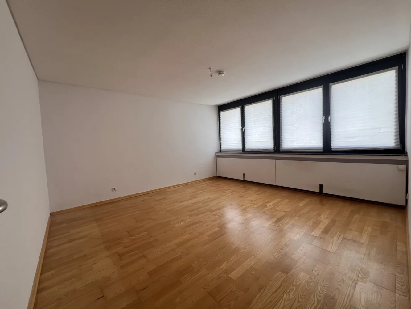 3 Zimmer Wohnung mit 97 m² in Neuss – Bild 4