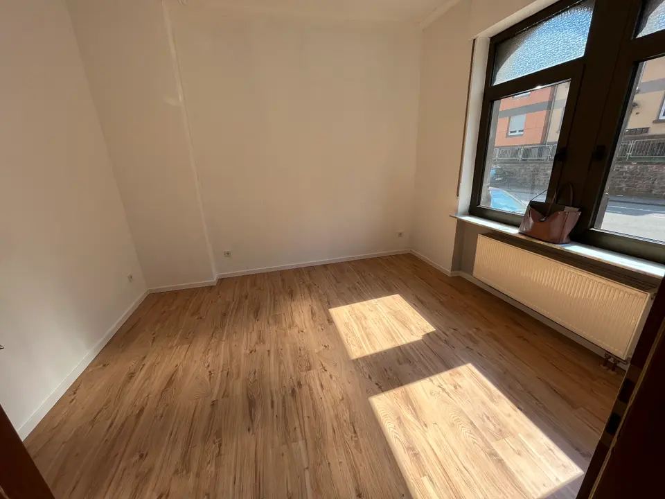 3 Zimmer Wohnung mit 80 m² in Saarbrücken – Bild 2