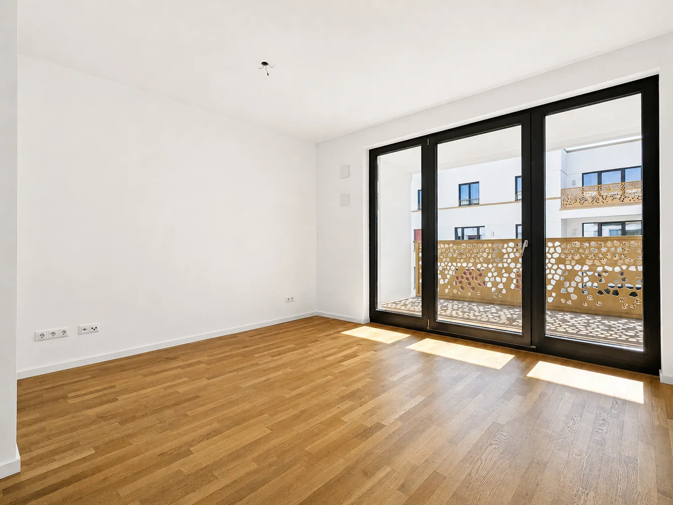 2 Zimmer Wohnung mit 63 m² in Berlin – Bild 1