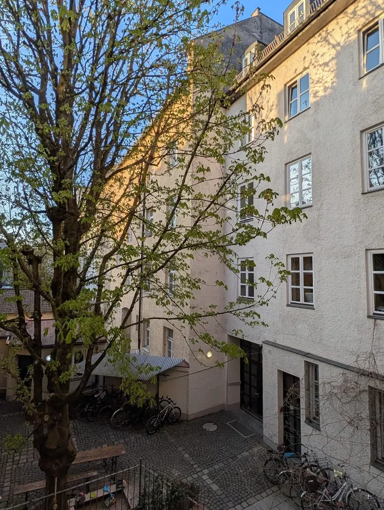 1 room apartment with 42 m² in Munich – Photo 8