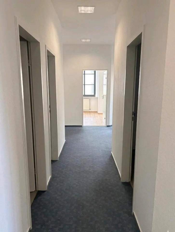 7 Zimmer Wohnung mit 205 m² in Hof – Bild 9