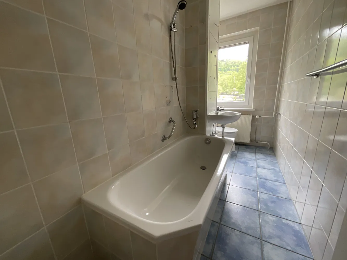 2 Zimmer Wohnung mit 47 m² in Suhl – Bild 8