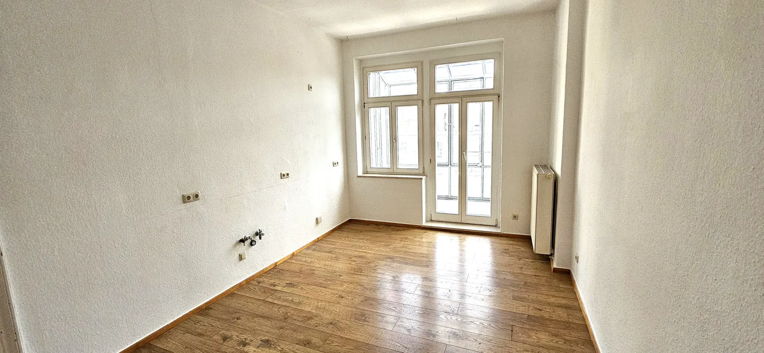 2 Zimmer Wohnung mit 81 m² in Dresden – Bild 2