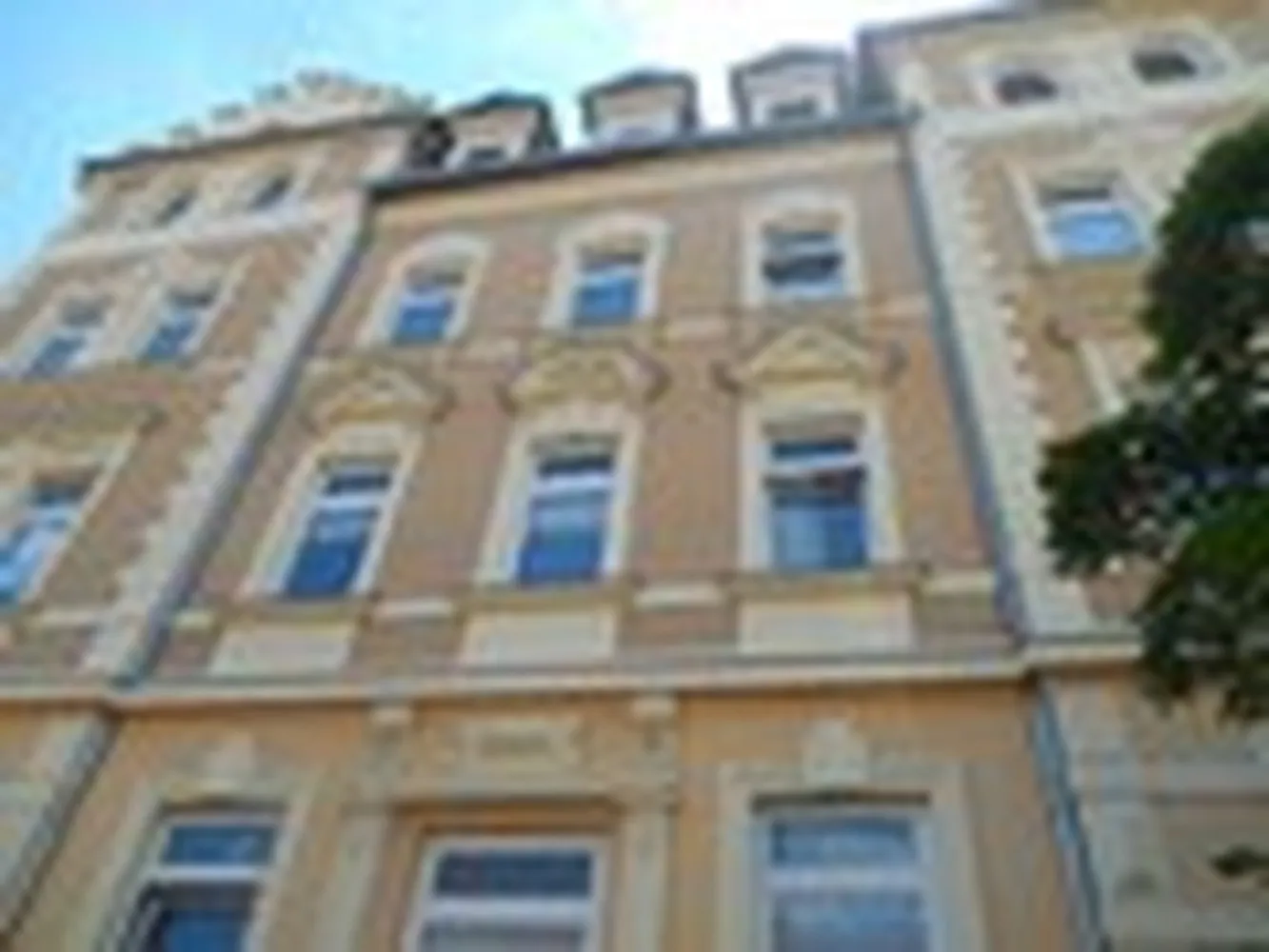 3 Zimmer Wohnung mit 95 m² in Altenburg – Bild 2