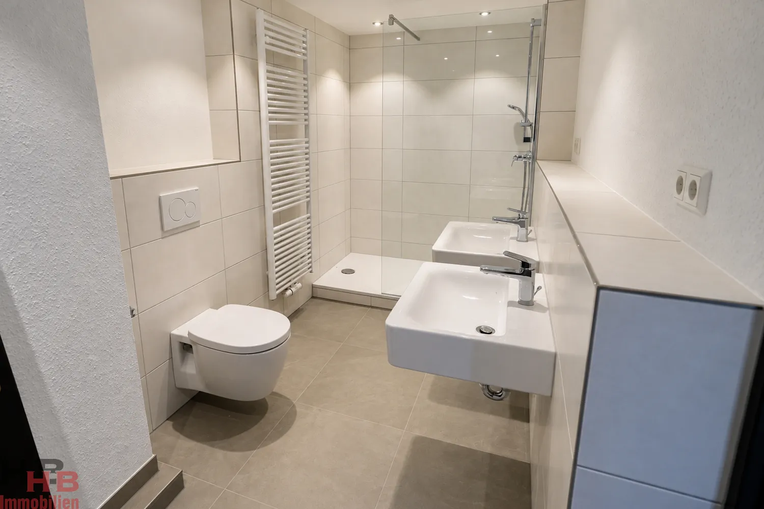 6 Zimmer Wohnung mit 147 m² in Bremen – Bild 8