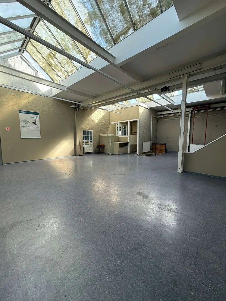 6 Zimmer Wohnung mit 314 m² in Hamburg – Bild 8