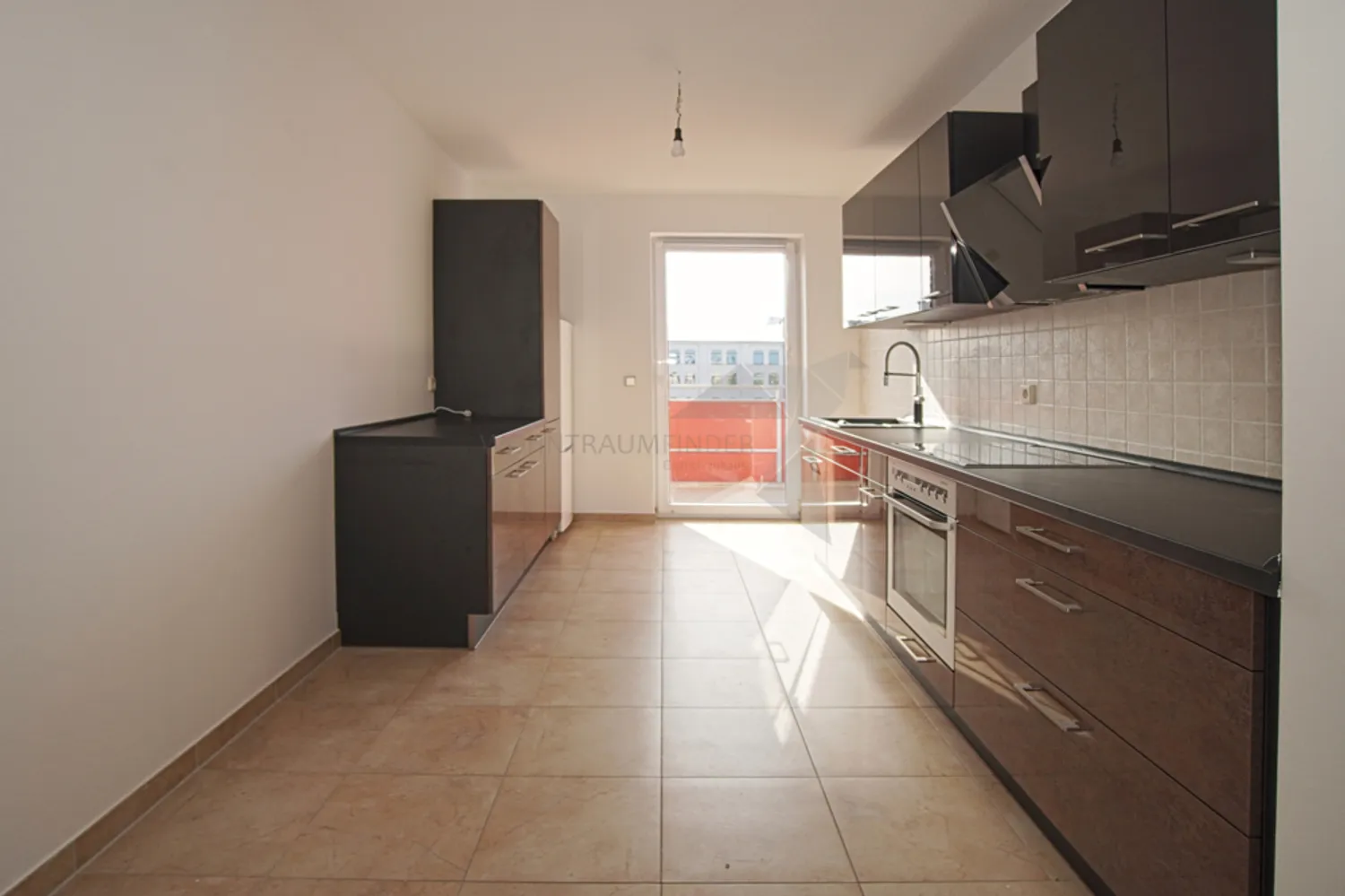 2 Zimmer Wohnung mit 79 m² in Chemnitz – Bild 9