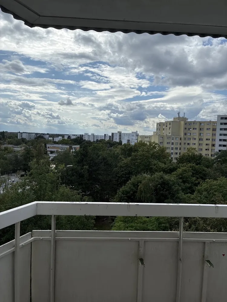 2 Zimmer Wohnung mit 80 m² in Berlin – Bild 2