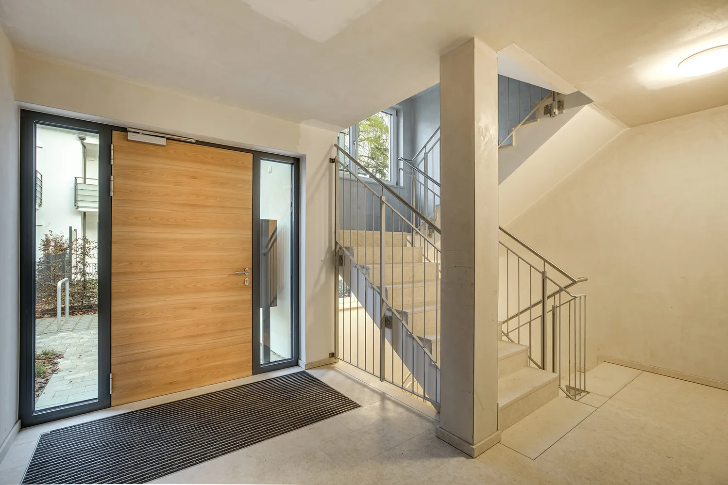 2 Zimmer Wohnung mit 60 m² in München – Bild 2