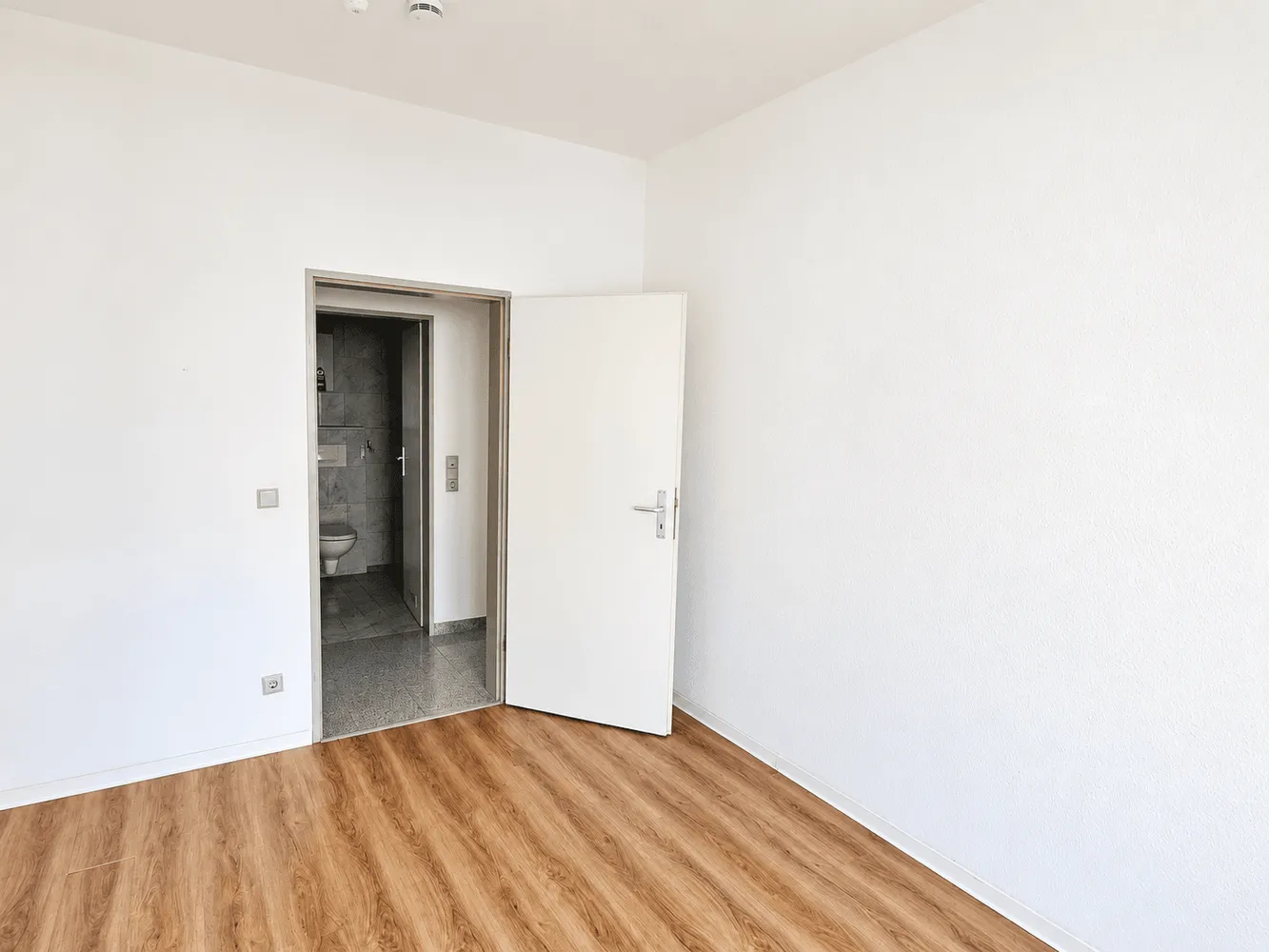 1 Zimmer Wohnung mit 44 m² in Saarbrücken – Bild 6