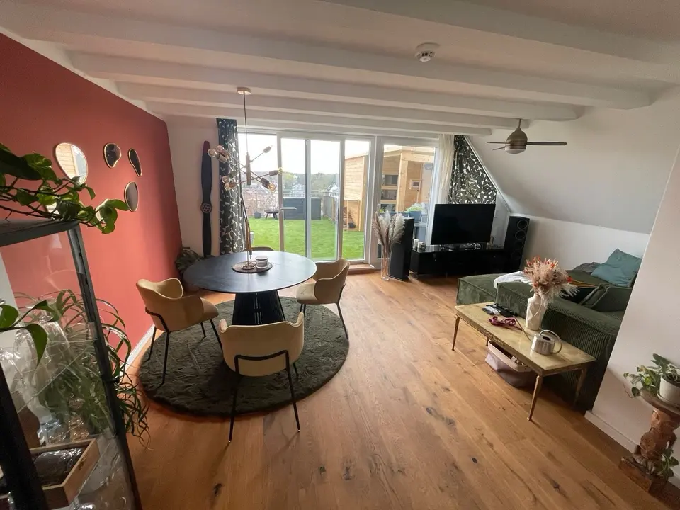 WG-Zimmer mit 80 m² in Frechen – Bild 1